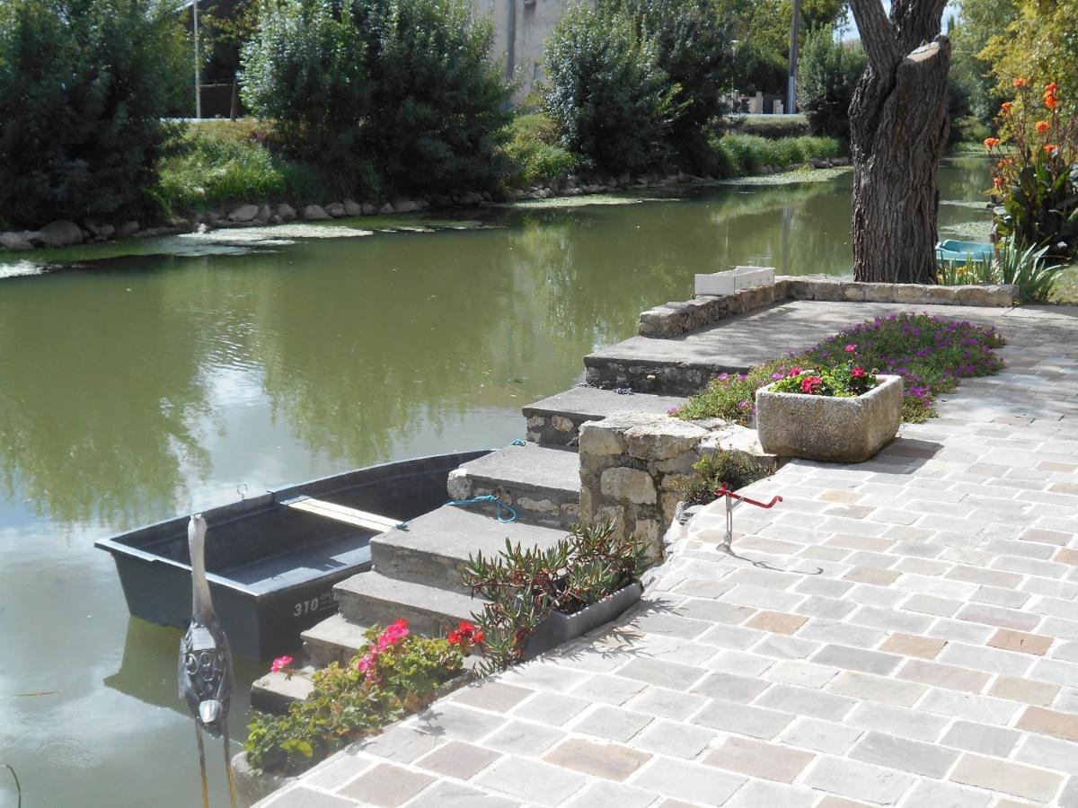 Marais Poitevin Bord Riviere Peche ,Barque, Velos, Wifi, Linge, Cheminee, Cuisine, Terrain De Boules La Taillee Eksteriør bilde