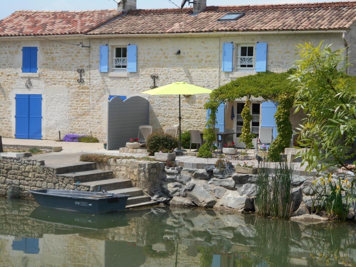 Marais Poitevin Bord Riviere Peche ,Barque, Velos, Wifi, Linge, Cheminee, Cuisine, Terrain De Boules La Taillee Eksteriør bilde